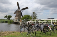 Hotel s IJsselmeer met Afsluitdijk