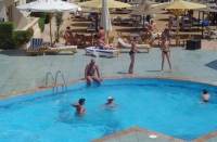  Waves Resort