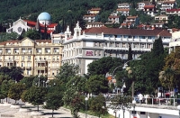  Palace Bellevue